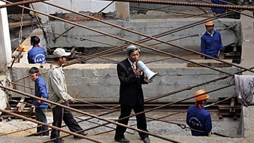 Thần đèn Đỗ Quốc Khánh - Thần đèn đất Thăng Long nhà khoa học mang "thiên mệnh trị Thổ" 5 Thần Đền Đỗ Quốc Khánh sát sao với công trình