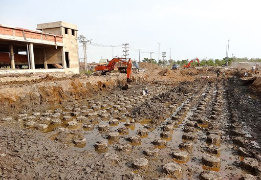 Dịch vụ chuyên xử lý lún nghiêng, chống nứt nghiêng nhà do nền đất 2 Nền đất ảnh hưởng thế nào đến công trình?